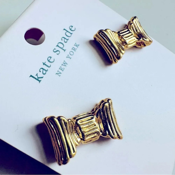 NWT Kate Spade All Wrapped Up Studs - Picture 3 of 5